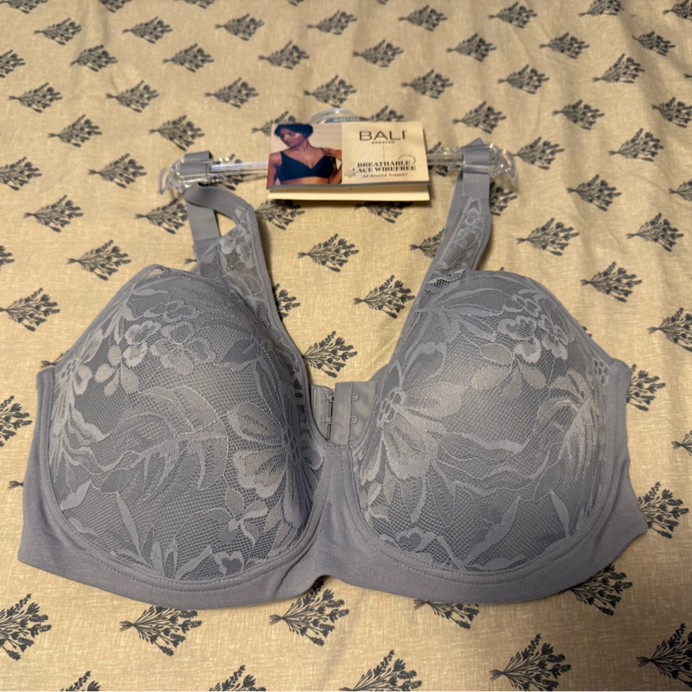 Bali Women's Elegant Baby Blue Lace Bra